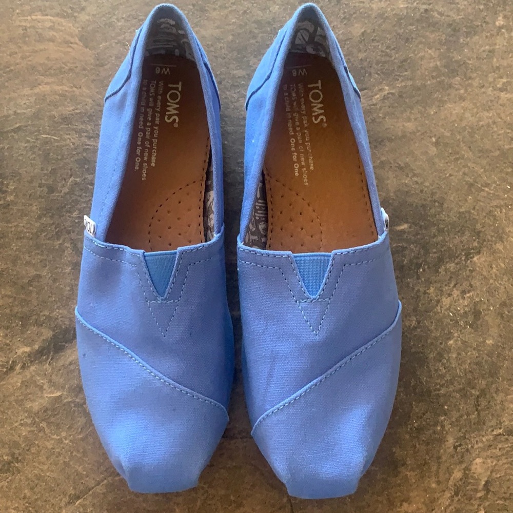 Women’s Tom’s Flats